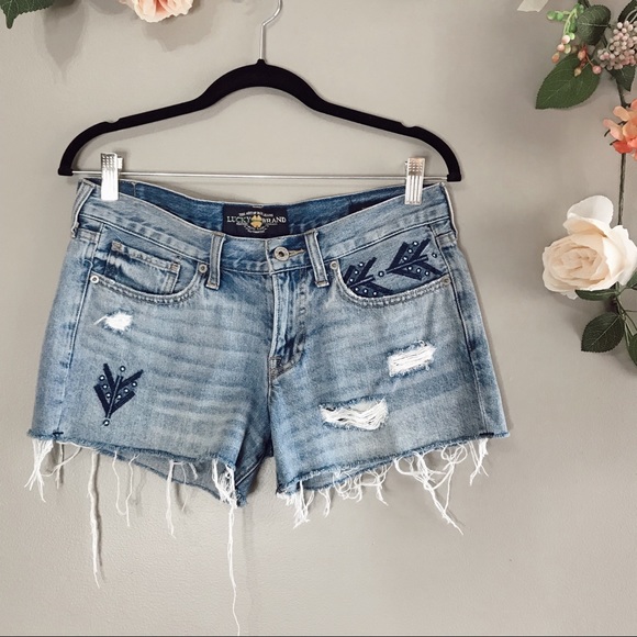 Lucky Brand Pants - 🤍Lucky Brand | The cut-off embroidered shorts